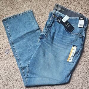 Lee Men's Relaxed Fit Light Blue Jeans